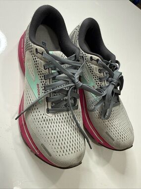 Brooks Ghost 14 Running Shoes Gray Pink Women’s Size 10 A050426